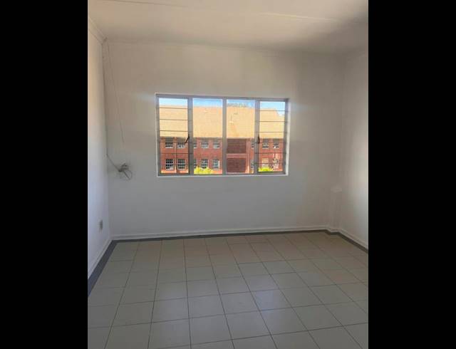 2 BEDROOM PROPERTY TO RENT IN OVERPORT